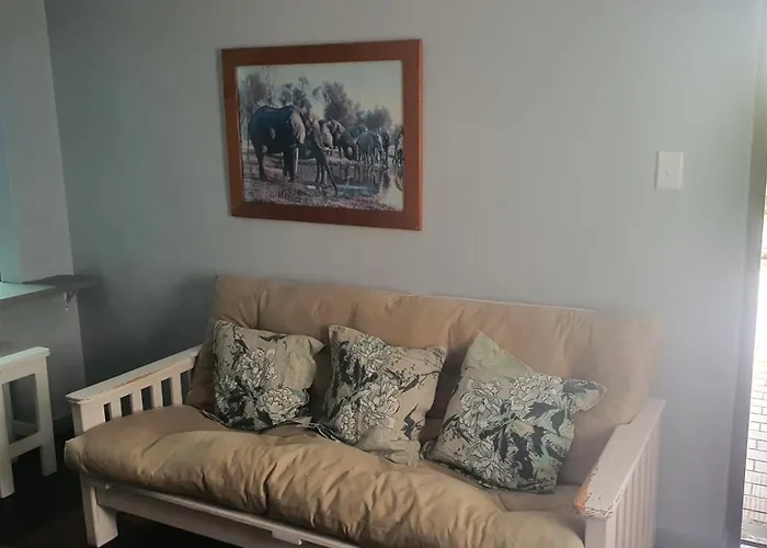 Strand Holiday House